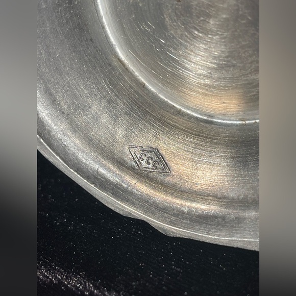 Queen Anne Colonial Casting Co Pewter Vase - Picture 11 of 11